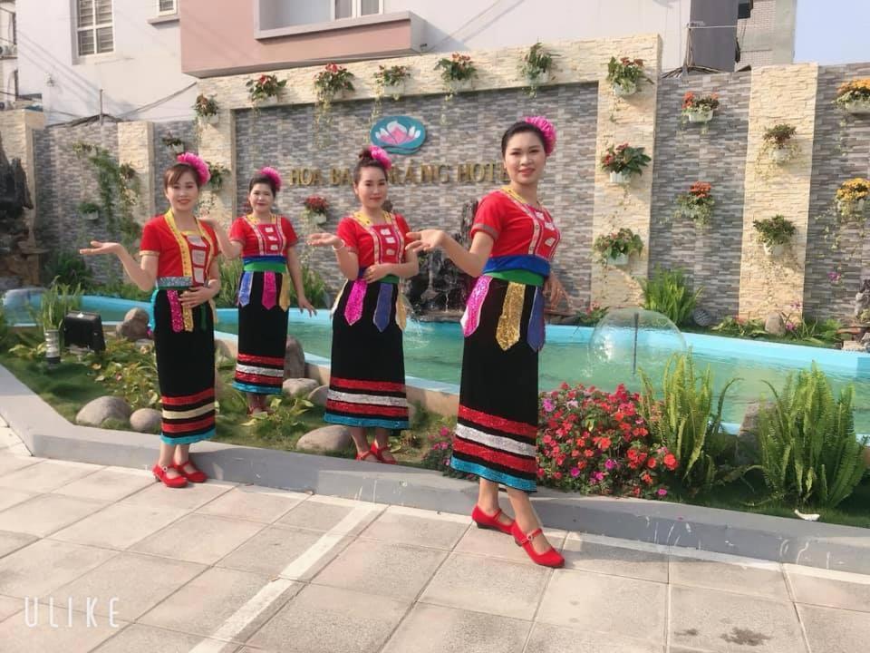 Готель Khach San Hoa Ban Trang Son La Екстер'єр фото